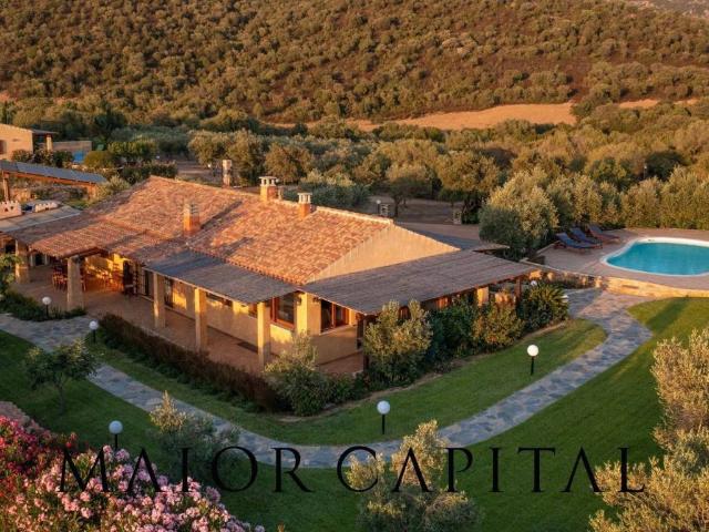 Villa in vendita a Olbia OT
