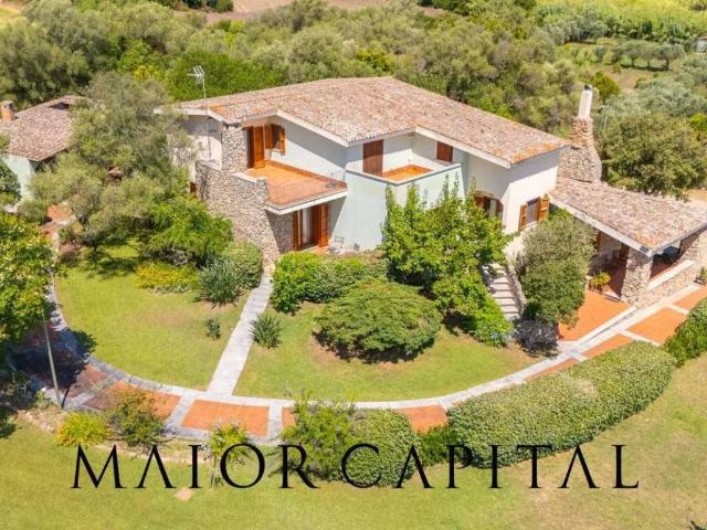 Villa in vendita a Olbia OT