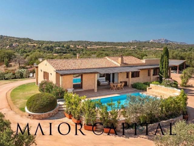 Villa in vendita a Olbia OT