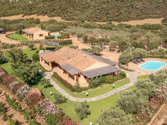 Villa in vendita a Olbia OT