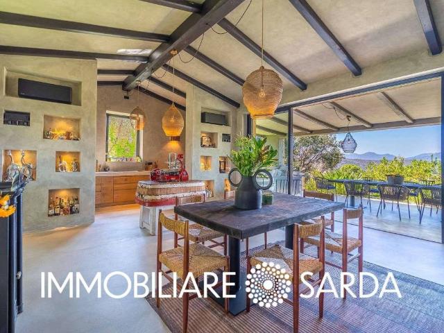Villa in vendita a Olbia OT