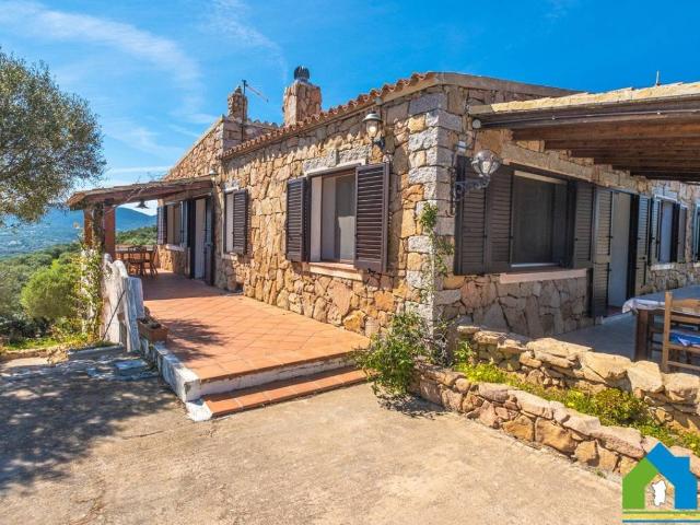 Villa in vendita a Olbia OT