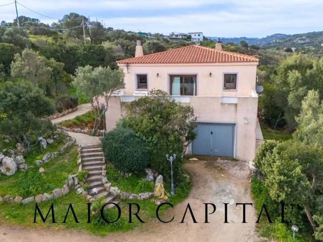 Villa in vendita a Olbia OT