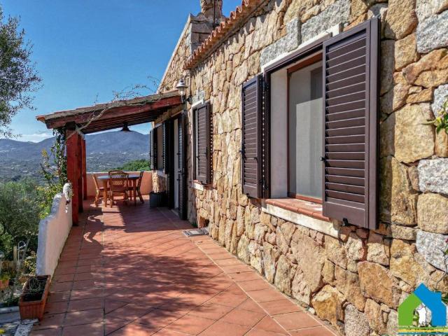 Villa in vendita a Olbia OT