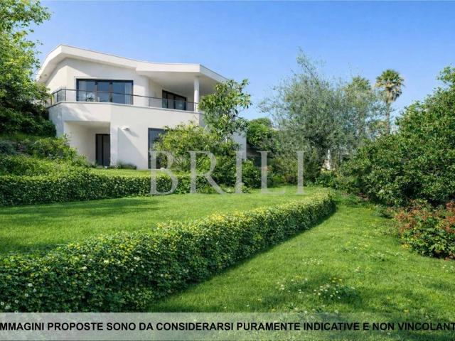 Villa in vendita a Olbia OT