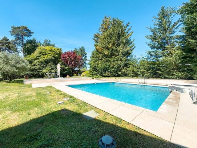 Villa in vendita a Oleggio Castello NO