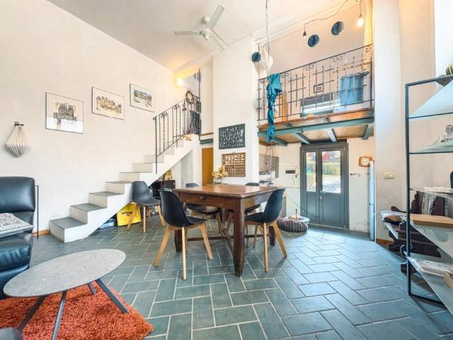 Villa in vendita a Oleggio Castello NO