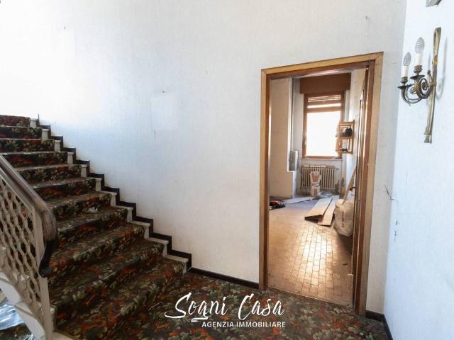 Villa in vendita a Oleggio NO