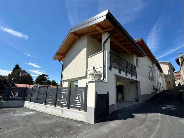 Villa in vendita a Oleggio NO