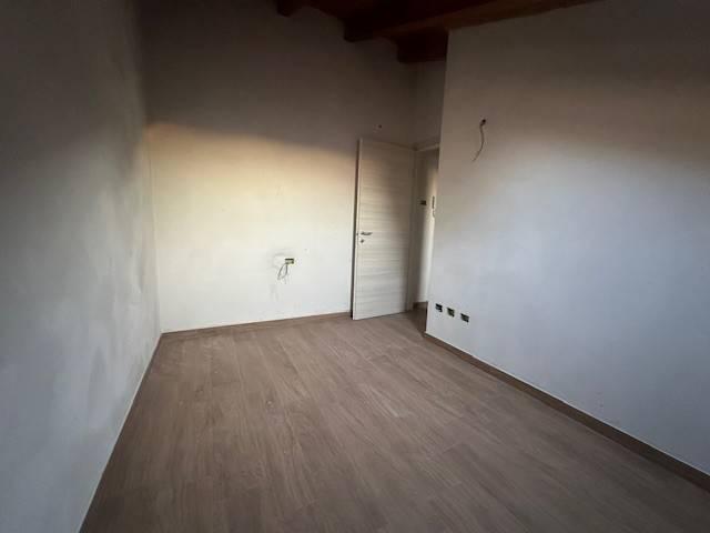 Villa in vendita a Oleggio NO