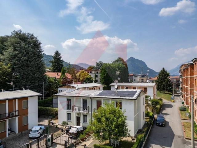 Villa in vendita a Olginate LC