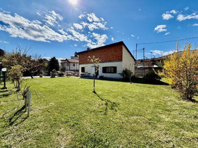 Villa in vendita a Olgiate Comasco CO