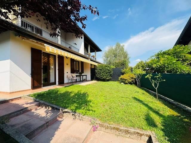 Villa in vendita a Olgiate Comasco CO