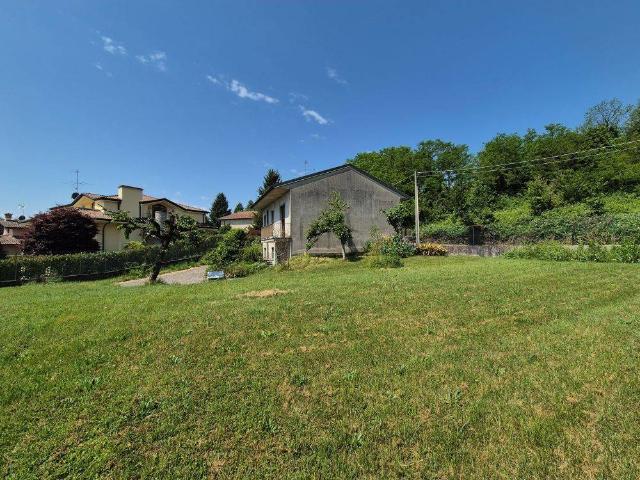 Villa in vendita a Olgiate Molgora LC
