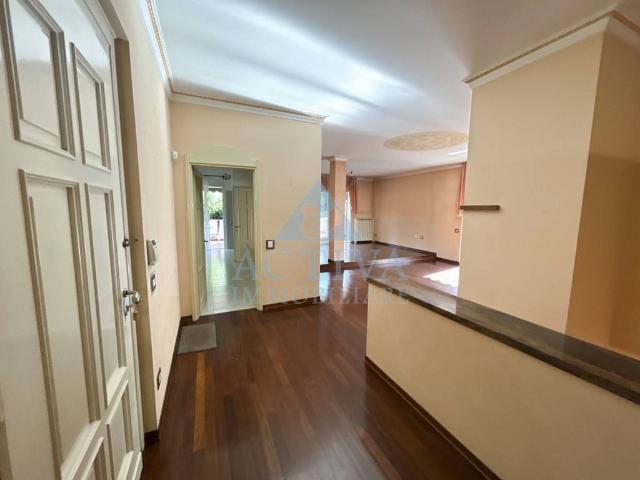 Villa in vendita a Olgiate Olona VA