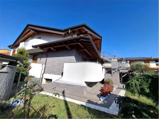 Villa in vendita a Olgiate Olona VA