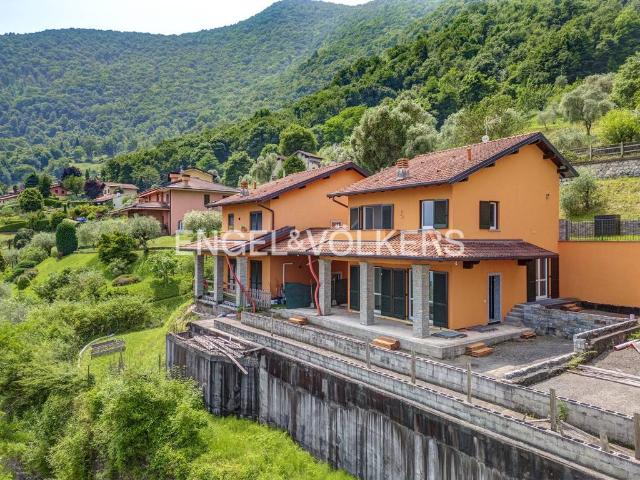 Villa in vendita a Oliveto Lario LC