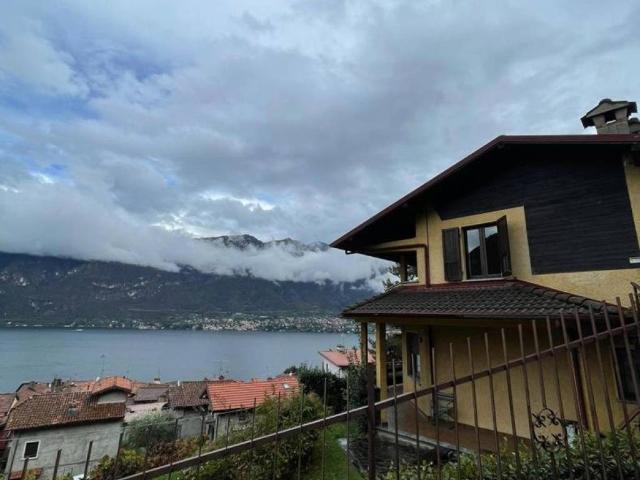 Villa in vendita a Oliveto Lario LC