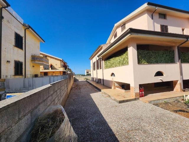 Villa in vendita a Olmedo SS