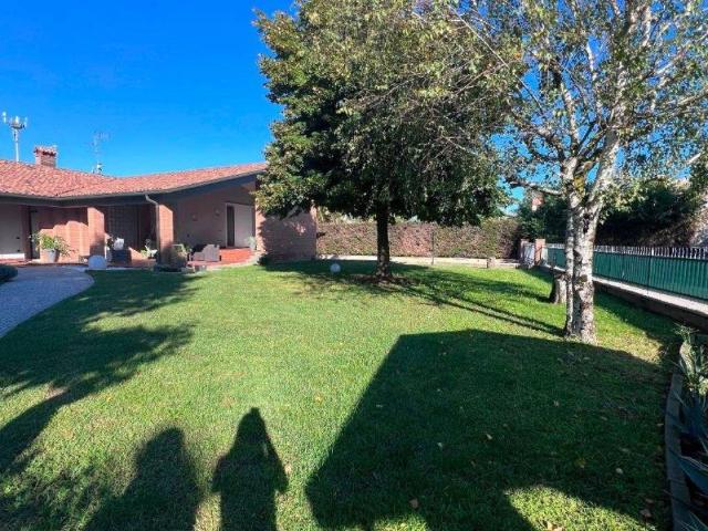 Villa in vendita a Oppeano VR
