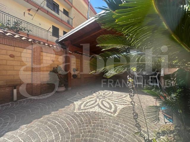 Villa in vendita a Orta di Atella CE