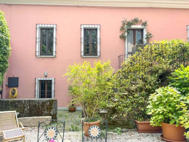 Villa in vendita a Orta San Giulio NO