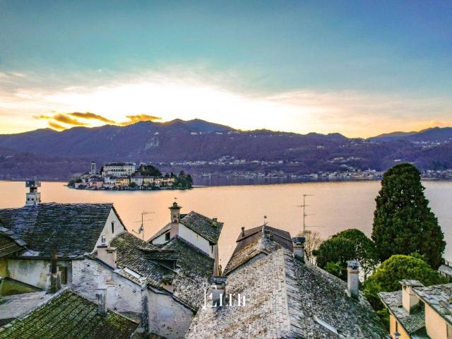 Villa in vendita a Orta San Giulio NO