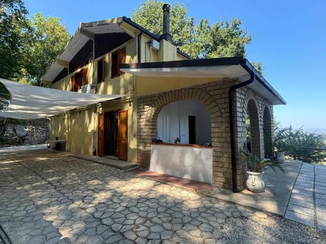 Villa in vendita a Orte VT