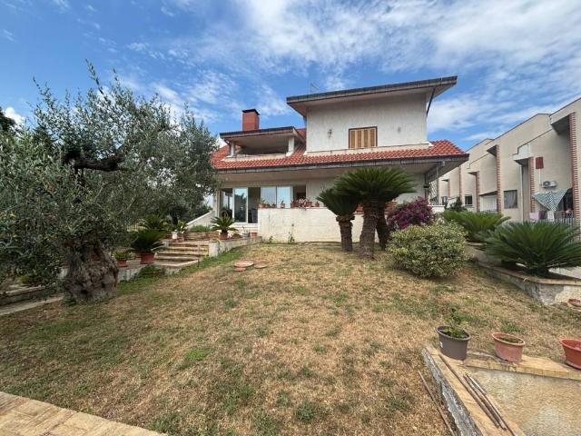 Villa in vendita a Ortona CH