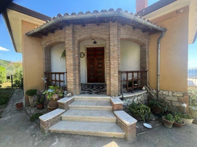 Villa in vendita a Montecchio TR