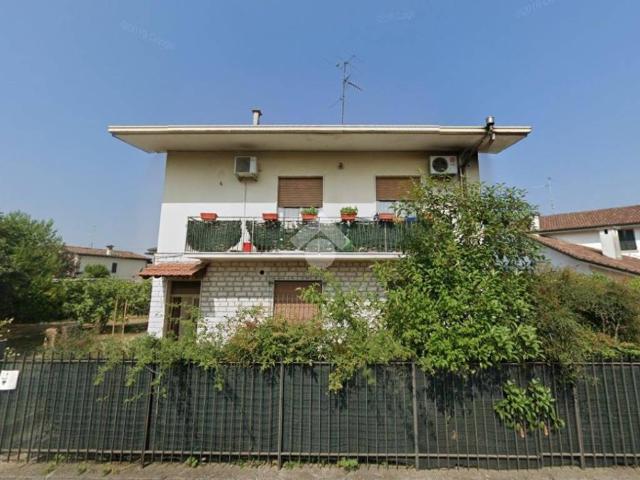 Villa in vendita a Orzinuovi BS