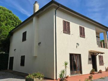 Villa in vendita a Orbetello GR