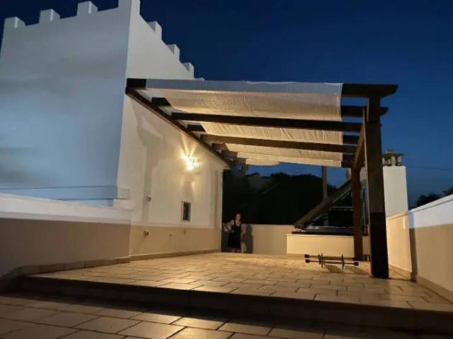 Villa in vendita a Contrada AV