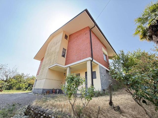 Villa in vendita a Orio Canavese TO