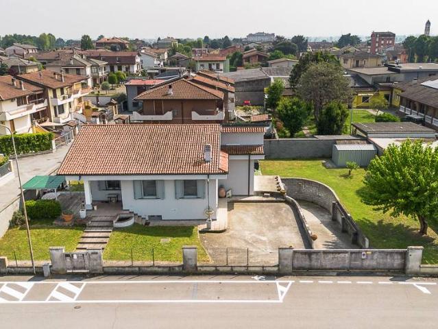 Villa in vendita a Orio Litta LO