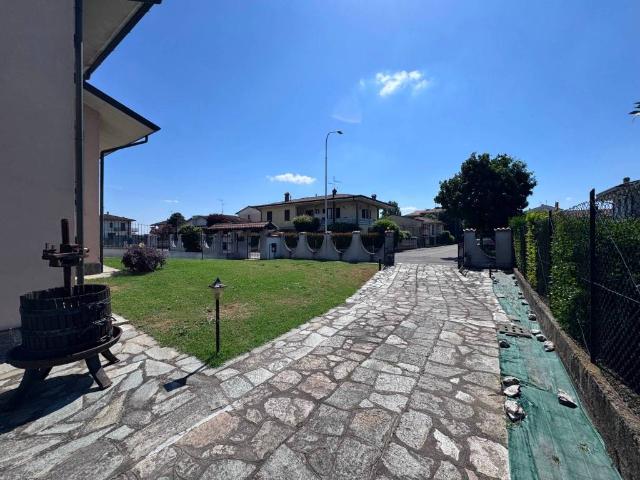 Villa in vendita a Orio Litta LO