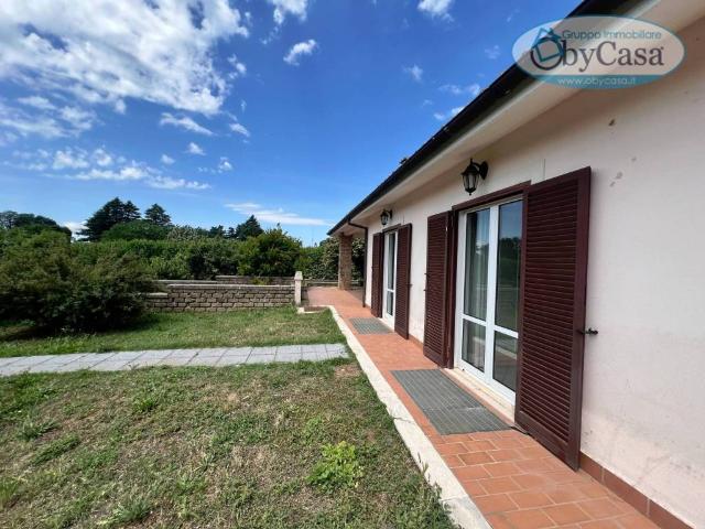 Villa in vendita a Oriolo Romano VT