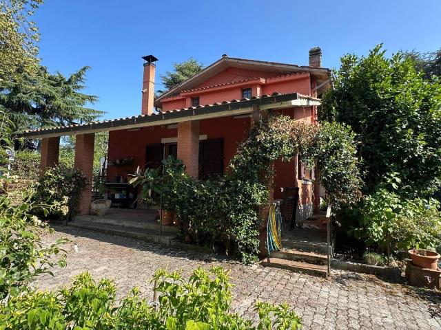 Villa in vendita a Oriolo Romano VT
