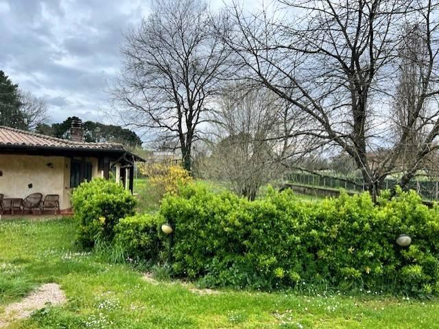 Villa in vendita a Oriolo Romano VT