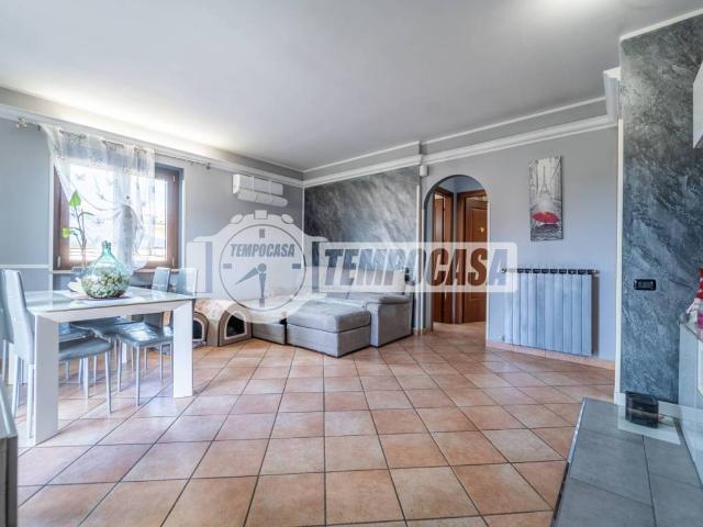 Villa in vendita a Oriolo Romano VT