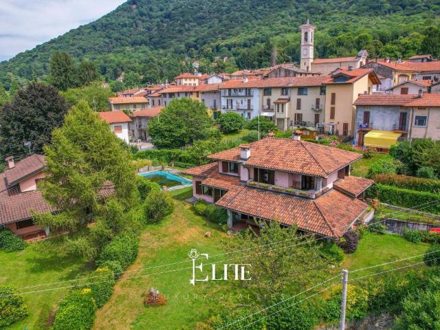 Villa in vendita a Orino VA