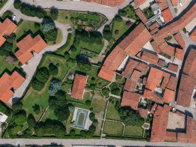 Villa in vendita a Orsenigo CO