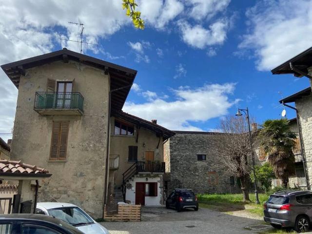 Villa in vendita a Orsenigo CO