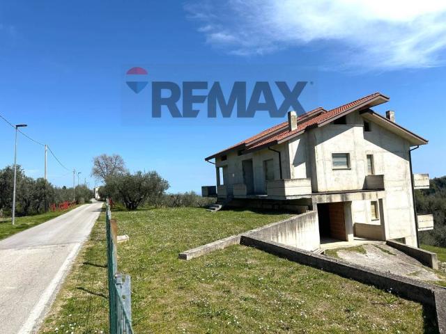 Villa in vendita a Orsogna CH