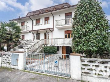 Villa in vendita a Ostellato FE