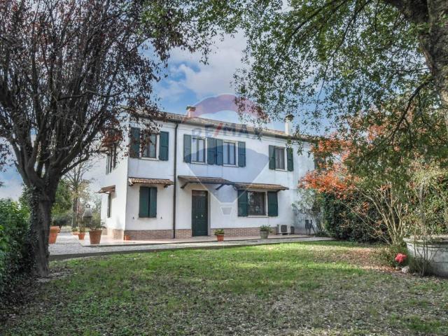 Villa in vendita a Ostellato FE