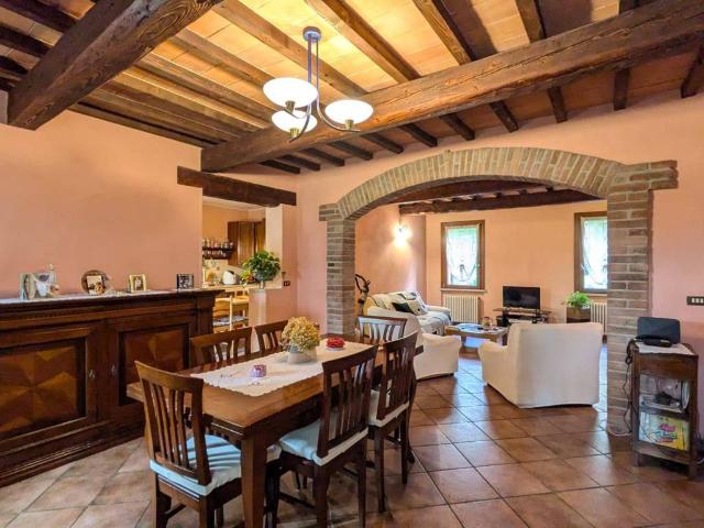 Villa in vendita a Ostiglia MN