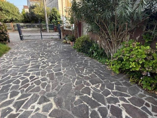 Villa in vendita a Ostiglia MN