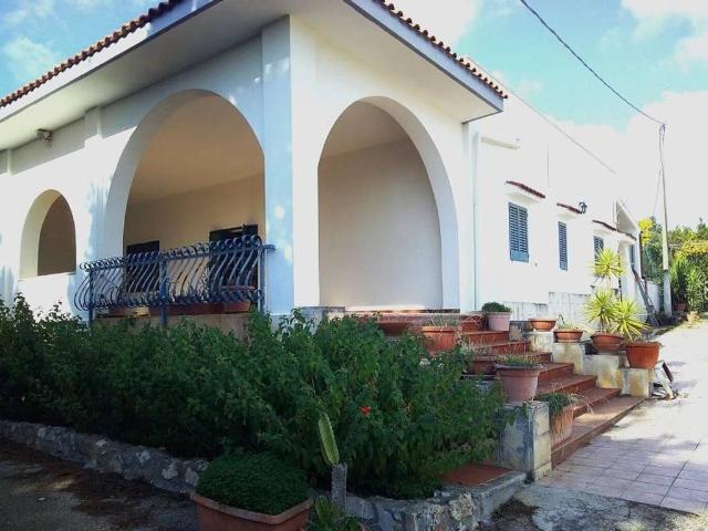 Villa in vendita a Ostuni BR