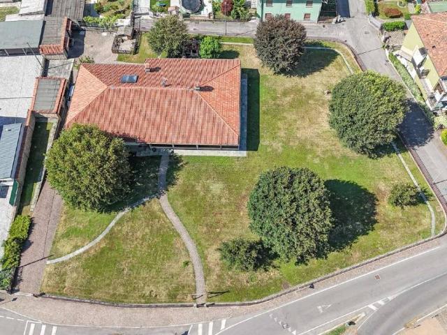 Villa in vendita a Osio Sopra BG